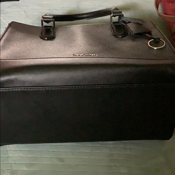 A nice satchel - Picture 3 of 3